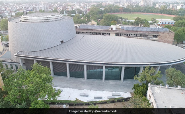 PM Shares Aerial View Of 'Rudraksh', <i>Shiv Linga</i>-Styled Centre In Varanasi