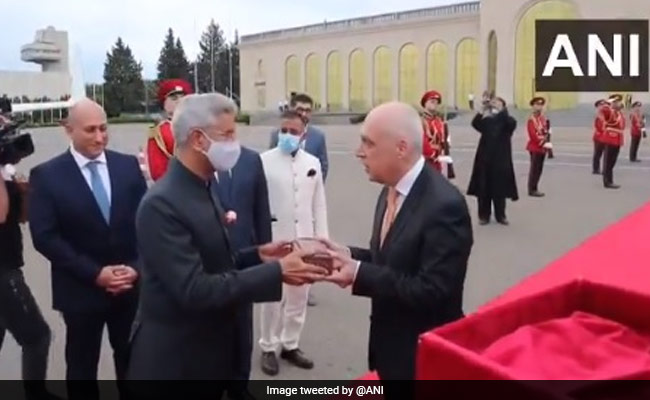 विदेश मंत्री एस जयशंकर ने 17वीं सदी की महारानी केतेवन के अवशेष जॉर्जिया को सौंपे