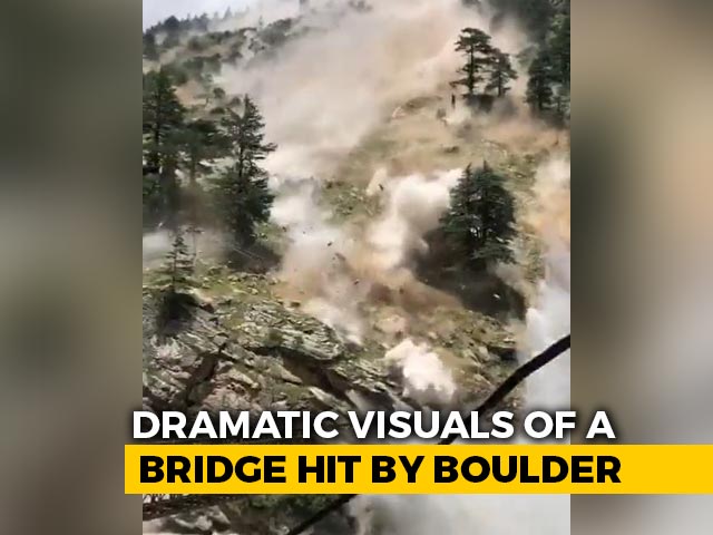 Video: Himachal Bridge Hit By Boulders Rolling Down Hill, 9 Tourists Dead