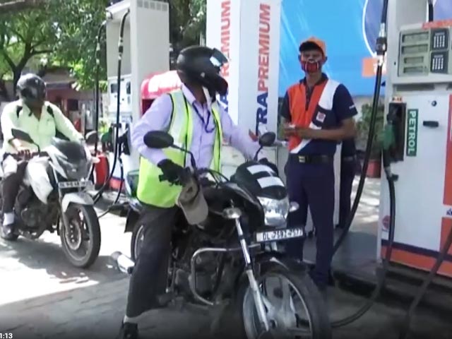 Petrol Sells At Rs. 107.83 In Mumbai