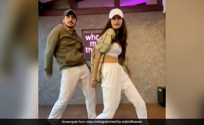 "Amazing": The Internet's Reaction To Anjini Dhawan's Dance Moves In This Clip