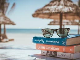 People Are 'Flooding' To This Riverside Restaurant In Thailand; The Reason Might Amuse You