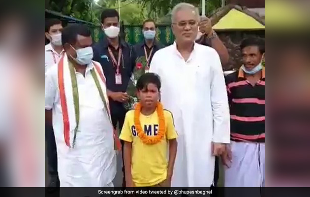 Boy Who Sang "<i>Bachpan Ka Pyaar</i>" Injured In Bike Accident, Hospitalised