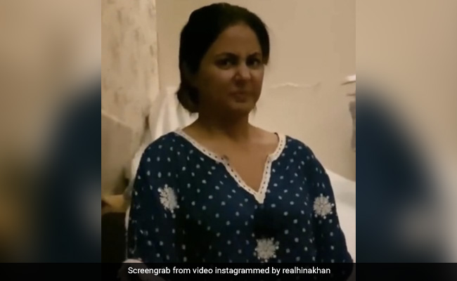 हिना खान को योगा करते हुए आया गुस्सा, बोलीं- ये मजाक नहीं है मैं...