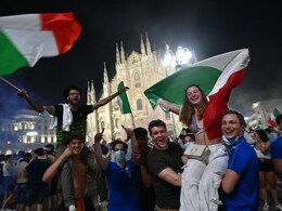 Jubilant Italians Celebrate Euro 2020 Victory To Forget Pandemic