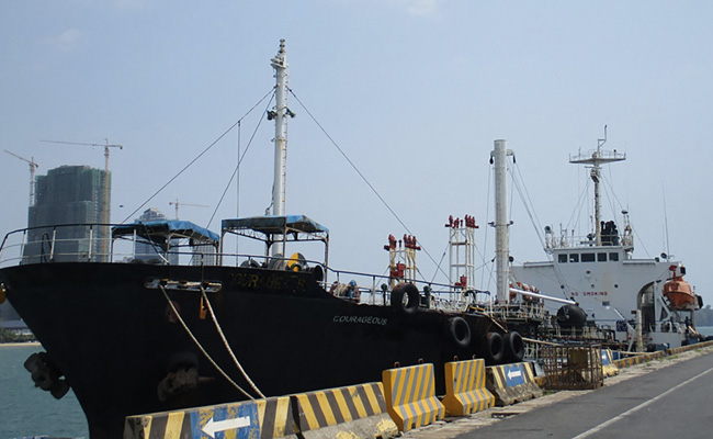 US Seizes Tanker Used To Deliver Oil To North Korea