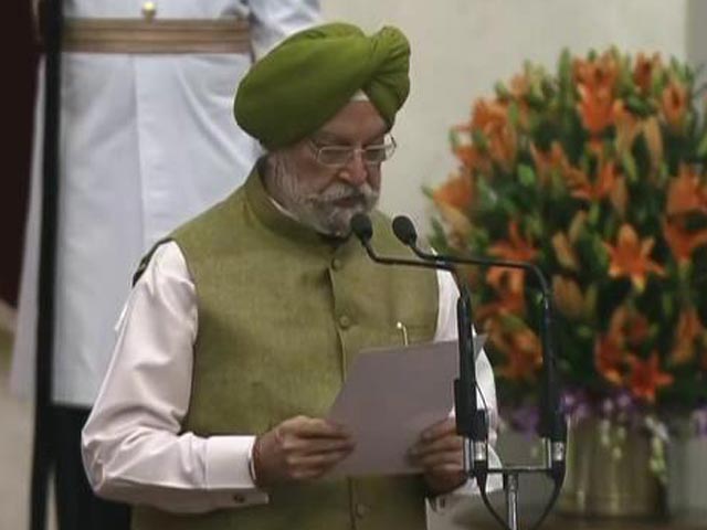 Modi Cabinet 2.0: Hardeep Singh Puri Takes Oath As Cabinet Minister