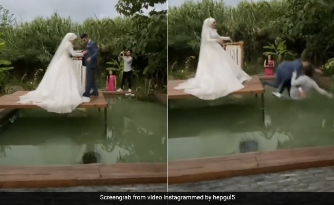 Wedding Photoshoot के दौरान पोज दे रहे थे दूल्हा-दुल्हन, तभी दुल्हन ने कर दी ऐसी हरकत, फोटो के लायक नहीं रहा दूल्हा- देखें Funny Video