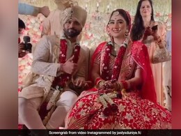 Rahul Vaidya and Disha Parmar's 5-Tier Wedding Cake Was A Classy Affair!