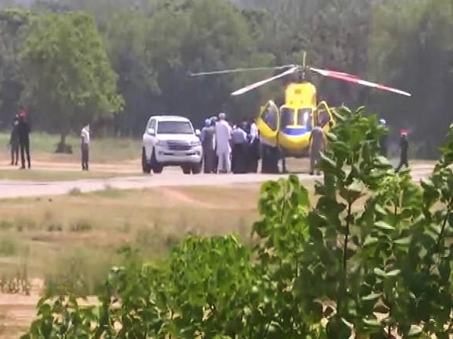 Captain Takes Chopper To Delhi To Meet Sonia Gandhi Amid Congress Revolt