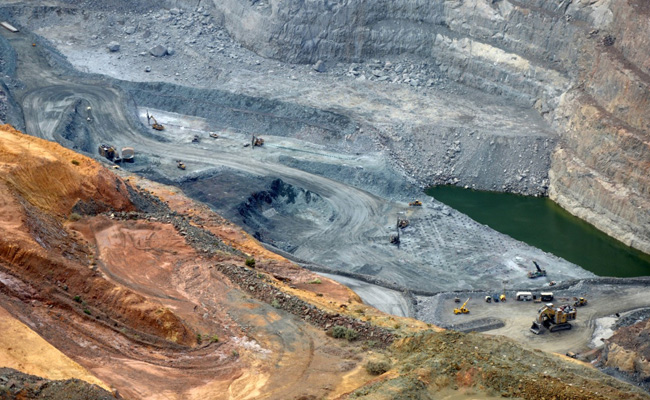 Ancient Sites, Sacred Snake Raise Risks For Australian Resources