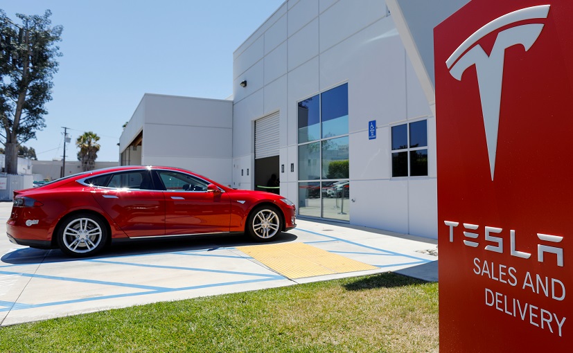 Tesla Recalls 3.6 Lakh Vehicles Over Self- Driving Software Glitch