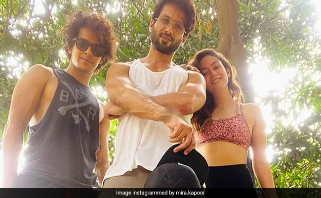 "Get Off Our Bed": Mira Rajput's ROFL Message For "Forever Third Wheel" Ishaan Khatter