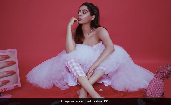 Guess What Khushi Kapoor's Favourite Colour Is. This Pic Gives It Away