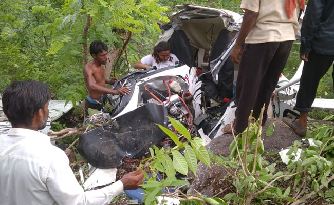 महाराष्ट्र : जलगांव में हेलीकॉप्टर क्रैश, एक पायलट की मौत, दूसरा हुआ जख्मी