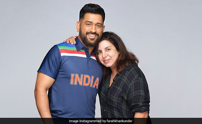 On Farah Khan's Pic With MS Dhoni, Fan Boy Ranveer Singh Drops This Comment