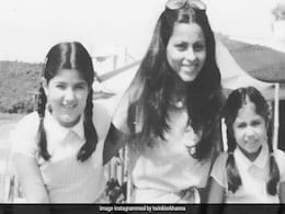 बचपन में ऐसी दिखती थीं ट्विंकल खन्ना, शेयर किया Photo तो आ गई कॉमेंट की भरमार बचपन में ऐसी दिखती थीं ट्विंकल खन्ना, शेयर किया Photo तो आ गई कॉमेंट की भरमार