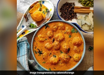 Love Dum Aloo? Discover The Taste Of Different States With These 5 Dum Aloo Recipes Love Dum Aloo? Discover The Taste Of Different States With These 5 Dum Aloo Recipes