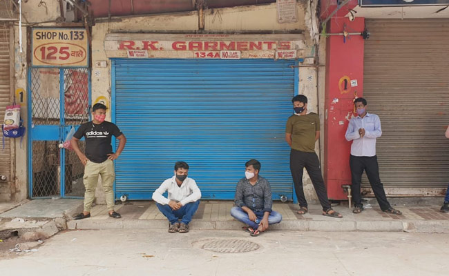 Export Market At Delhi's Sarojini Nagar Shut For Violating Covid Norms