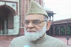 "Offers Prayers At Home," Urges Shahi Imam At Delhi's Jama Masjid On Eid "Offers Prayers At Home," Urges Shahi Imam At Delhi's Jama Masjid On Eid