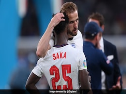 EURO 2020 फाइनल में मिली हार के बाद इंग्लैंड खिलाड़ियों पर हुए नस्लवादी कमेंट, फुटबॉल संघ ने की कड़ी निंदा EURO 2020 फाइनल में मिली हार के बाद इंग्लैंड खिलाड़ियों पर हुए नस्लवादी कमेंट, फुटबॉल संघ ने की कड़ी निंदा