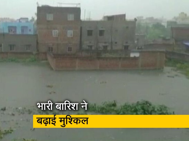 लगातार बारिश से रांची बेहाल, पानी में डूबी कई गाड़ियां