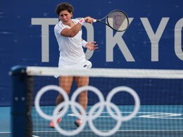 Tokyo Games: Spain's Tennis Player Carla Suarez Navarro Earns First Win Since Cancer Recovery Tokyo Games: Spain's Tennis Player Carla Suarez Navarro Earns First Win Since Cancer Recovery