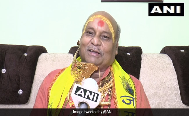 Golden Baba ने बनवाया ‘सोने का मास्क’, कीमत जान उड़ जाएंगे होश, बाबा बोले- ‘इससे कभी नहीं होगा Corona’