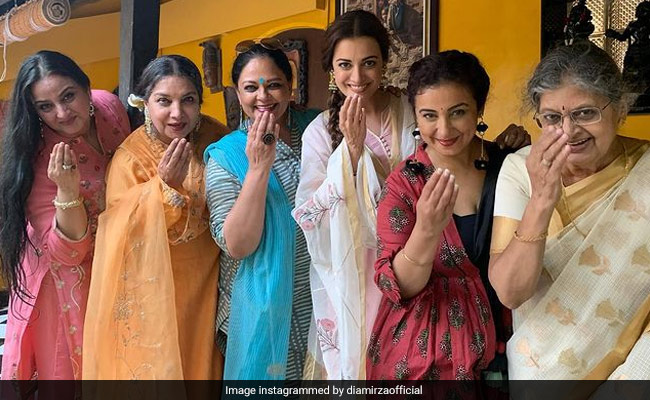 Dia Mirza Wishes "Eid Mubarak" With Priceless Throwback Featuring Shabana Azmi, Divya Dutta And Tanvi Azmi
