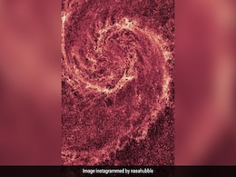NASA ने शेयर कीं Whirlpool Galaxy के दो अलग-अलग पहलुओं को दिखाने वाली तस्वीरें, देखकर आप भी कहेंगे ‘अद्भुत’ NASA ने शेयर कीं Whirlpool Galaxy के दो अलग-अलग पहलुओं को दिखाने वाली तस्वीरें, देखकर आप भी कहेंगे ‘अद्भुत’