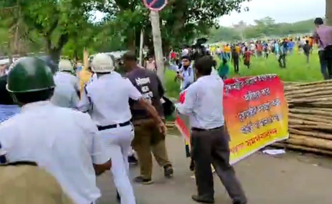 Football Fans Protest Against Club Investor, Clash With Cops In Kolkata