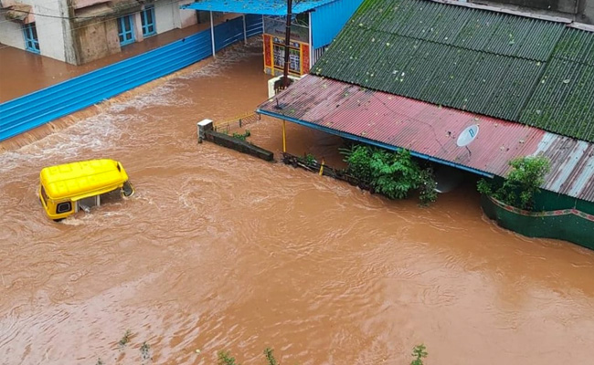 Rain Batters Maharashtra's Konkan, 6,000 Train Passengers Stranded