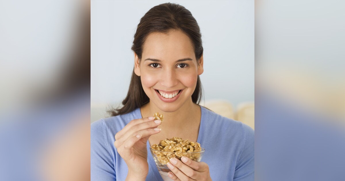 Why You Should Eat Walnuts Every Day