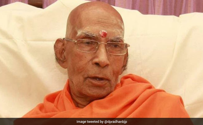 Swami Prakashananda, Former Head of Sivagiri Mutt, Dies At 99