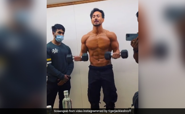 Here's How Hard Tiger Shroff Is Training For <i>Heropanti 2</i>