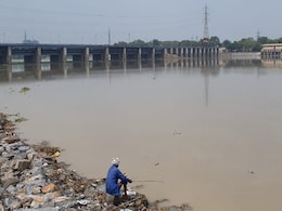 Yamuna Level Below Danger Mark Day After Delhi Sounded Flood Alert Yamuna Level Below Danger Mark Day After Delhi Sounded Flood Alert