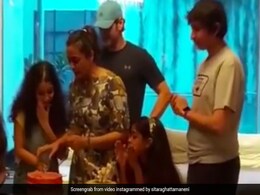 ICYMI: Inside Sitara's Birthday With Parents Mahesh Babu, Namrata Shirodkar, Brother Gautham And Friends ICYMI: Inside Sitara's Birthday With Parents Mahesh Babu, Namrata Shirodkar, Brother Gautham And Friends