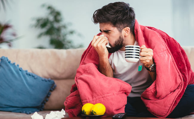 Your DIY Guide On How To Use A Vaporiser For Steam Inhalation At Home