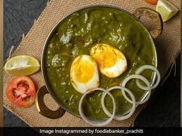 Watch: Make Palak Egg Curry For A Healthy And Wholesome Dinner