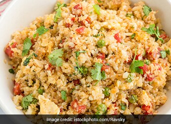 Weight Loss: Try This Keto Fried Rice Recipe For High Fat Indo-Chinese Meal Weight Loss: Try This Keto Fried Rice Recipe For High Fat Indo-Chinese Meal