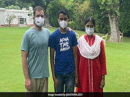 Late Congress MP's Son Meets Rahul Gandhi After Scoring 98.3% In Class 10 Late Congress MP's Son Meets Rahul Gandhi After Scoring 98.3% In Class 10