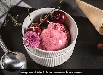 Monsoon Special: 5 Fruit Ice Cream Recipes You Need To Try This Monsoon Monsoon Special: 5 Fruit Ice Cream Recipes You Need To Try This Monsoon