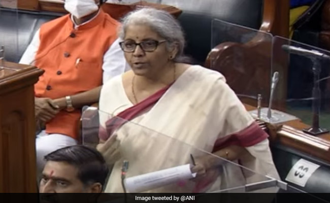 पनामा पेपर मामले में बोलीं निर्मला सीतारमण, भारत से जुड़े लोगों की 20,078 करोड़ रुपये की अघोषित संपत्ति