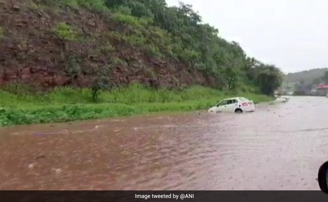 Karnataka Floods: Red Alert In Karnataka As Floods Hit Several ...