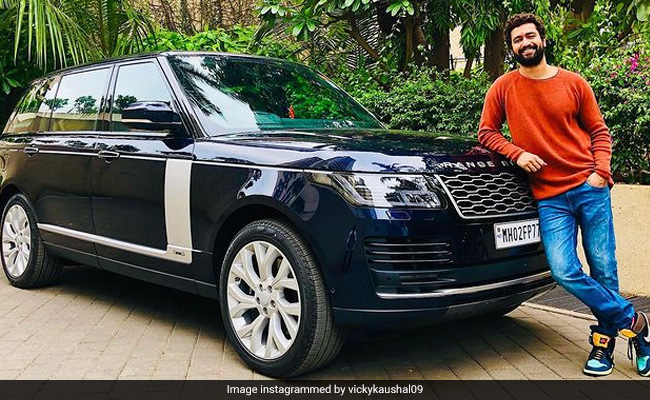 Vicky Kaushal से Ranveer Singh तक, इन सेलेब्स ने खरीदी इतनी कीमती कार, कीमत जान उड़ जाएंगे होश