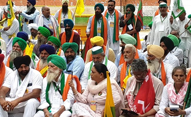 Protesting Farmer Leaders Allege Centre Snooping On Them Using Pegasus
