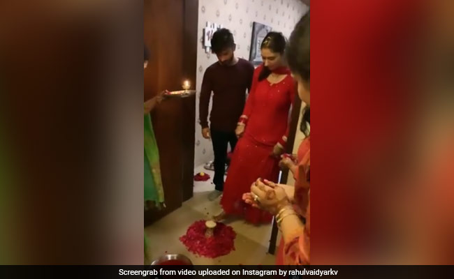 How Newlywed Rahul Vaidya's Family Welcomed Him And Wife Disha Parmar Home