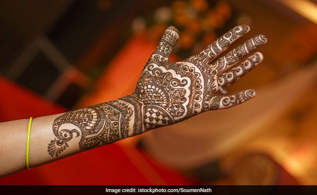 Sawan 2021 Mehendi Designs: Spread Festive Cheer With These Beautiful And Trendy Mehendi Designs