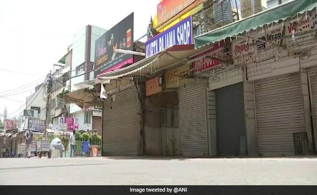 Famous Market In Delhi's Lajpat Nagar Shut For Covid Rules Violation