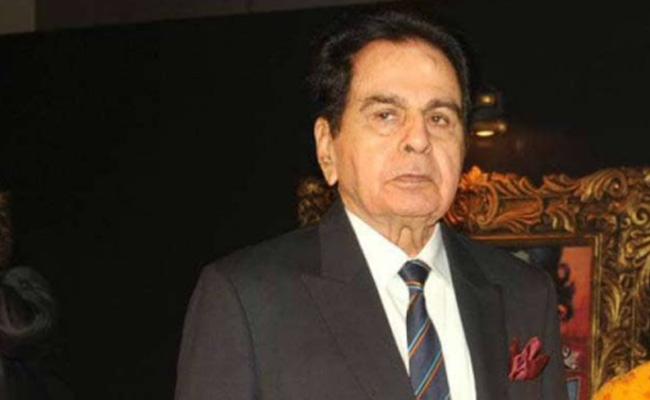 Legendary Actor Dilip Kumar's State Funeral At 5 PM In Mumbai